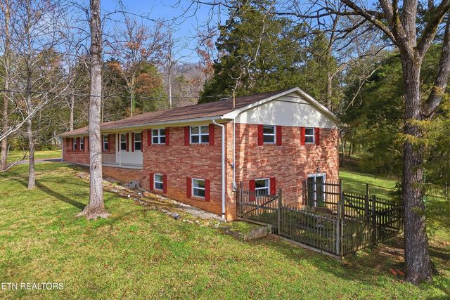 104 Case Lane, Oak Ridge, TN 37830