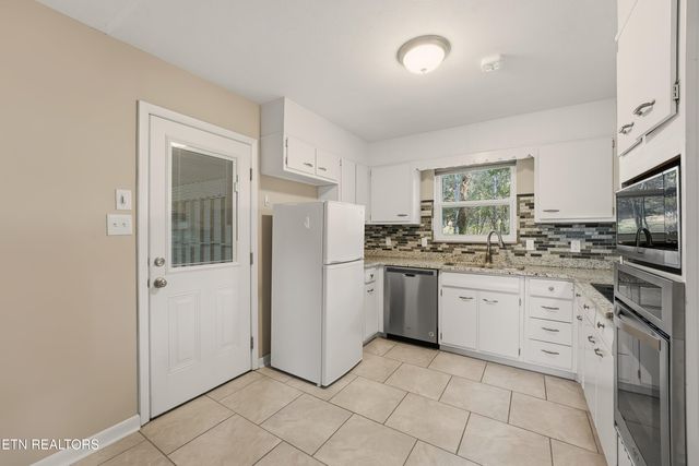 104 Case Lane, Oak Ridge, TN 37830