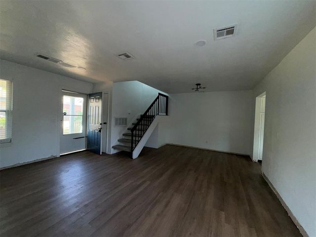 2831 Indian Creek Boulevard, Oklahoma City, OK 73120