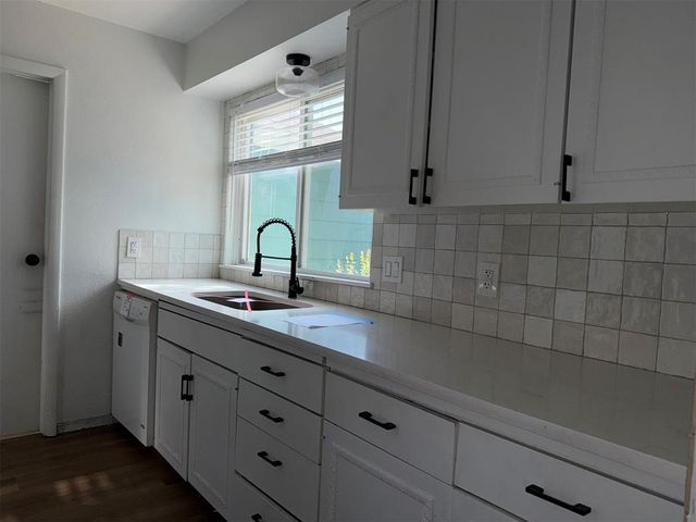 2831 Indian Creek Boulevard, Oklahoma City, OK 73120
