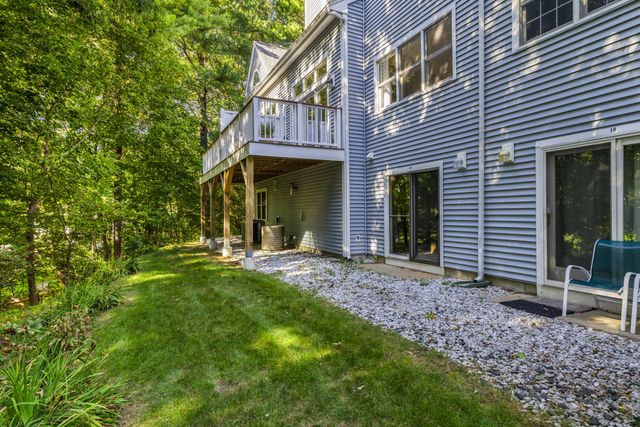 21 Treetop Ct 21, Burlington, MA 01803