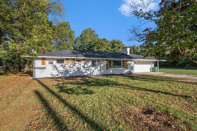 1403 Barron Lake Road, Niles, MI 49120