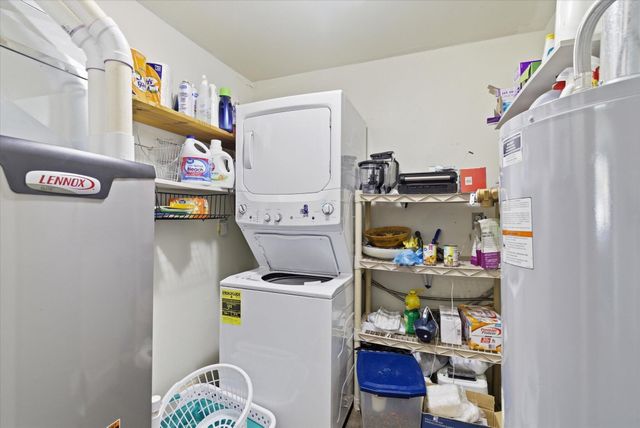 1725 N Weller Avenue, Springfield, MO 65803