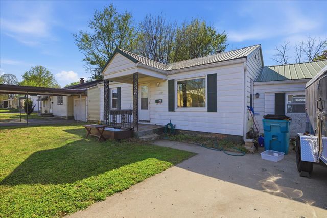 1725 N Weller Avenue, Springfield, MO 65803