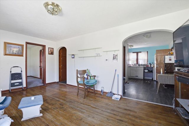 1725 N Weller Avenue, Springfield, MO 65803