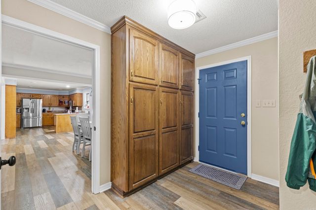 132 N Valley Rd, Searcy, AR 72143
