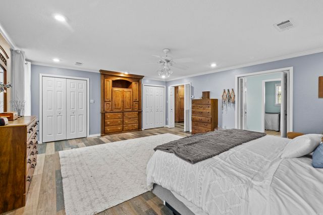 132 N Valley Rd, Searcy, AR 72143