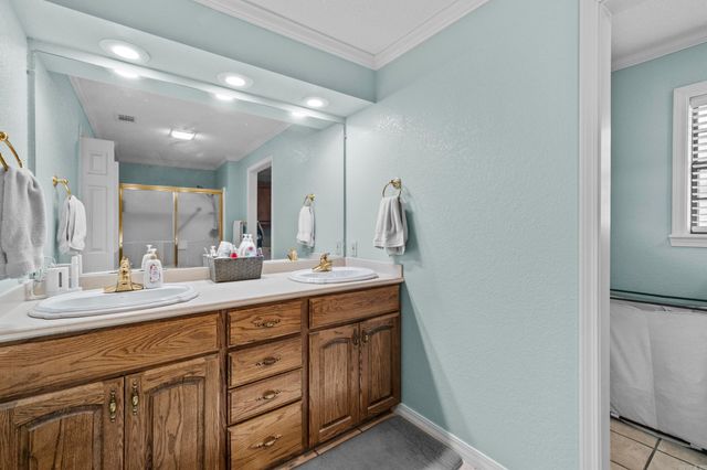 132 N Valley Rd, Searcy, AR 72143
