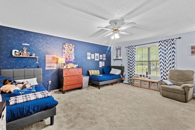 132 N Valley Rd, Searcy, AR 72143