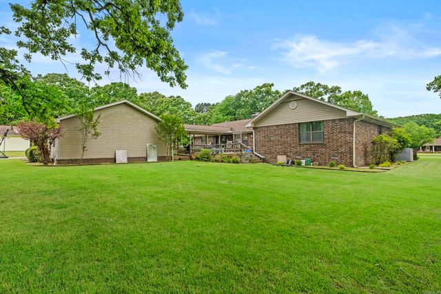 132 N Valley Rd, Searcy, AR 72143
