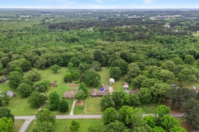 132 N Valley Rd, Searcy, AR 72143