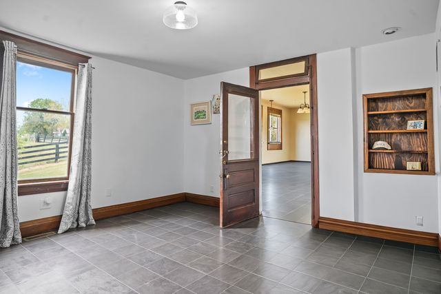 5199 Schollsville Road, Winchester, KY 40391