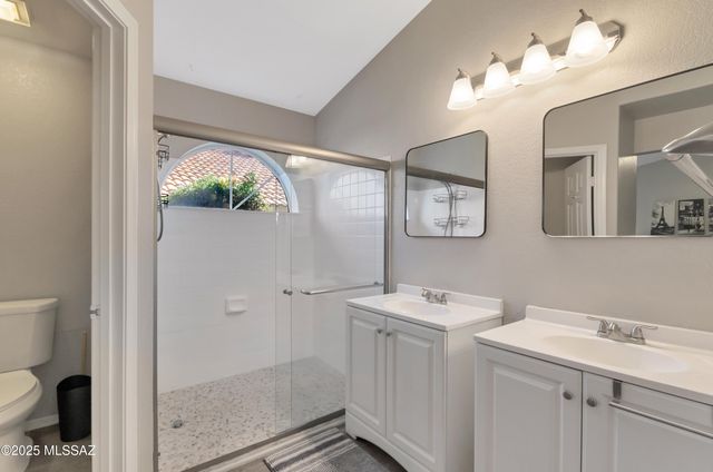 11561 N Eagle Peak Drive, Oro Valley, AZ 85737