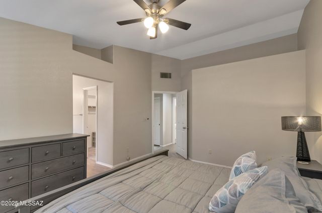 11561 N Eagle Peak Drive, Oro Valley, AZ 85737