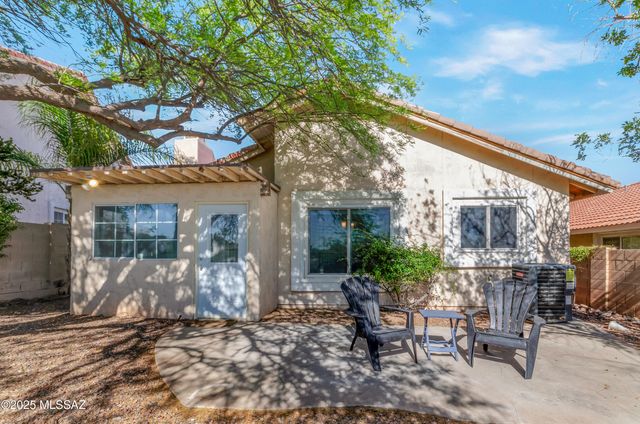 11561 N Eagle Peak Drive, Oro Valley, AZ 85737