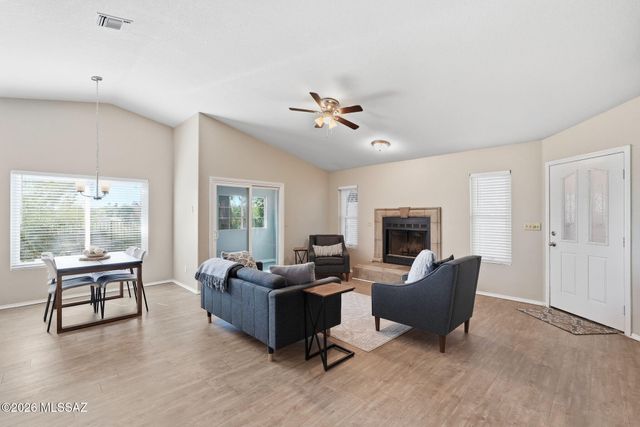 11561 N Eagle Peak Drive, Oro Valley, AZ 85737