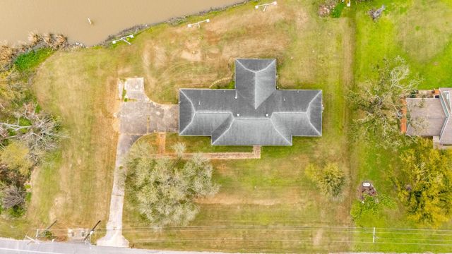 9473 East Main Street, Houma, LA 70363