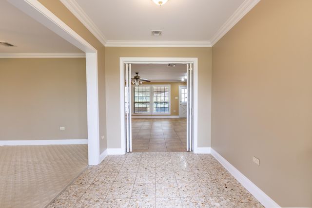 9473 East Main Street, Houma, LA 70363