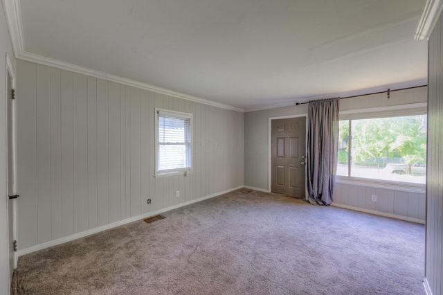 915 E 13th Avenue, Columbus, OH 43211