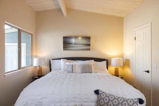 603 Gibson Avenue, Pacific Grove, CA 93950