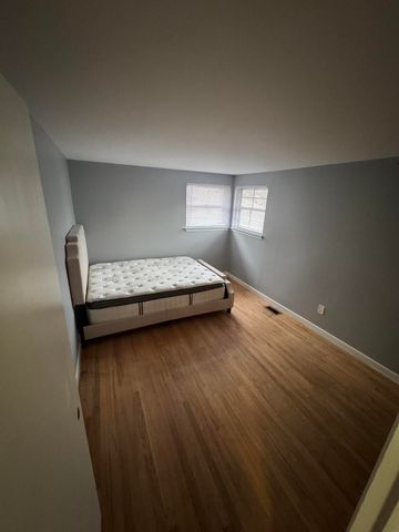 34057 State Street, Farmington, MI 48335