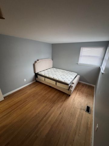 34057 State Street, Farmington, MI 48335