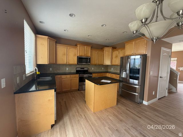 2885 E LOOKOUT DR, Eagle Mountain, UT 84005