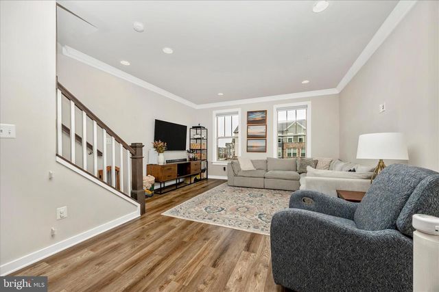 9018 SHADY PINES DR, Frederick, MD 21704