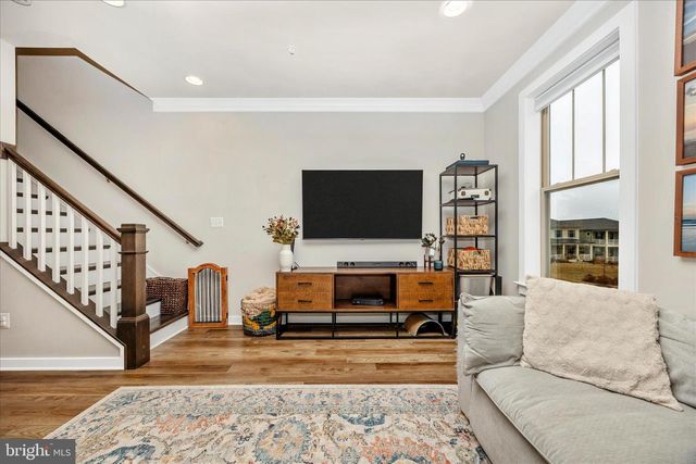 9018 SHADY PINES DR, Frederick, MD 21704