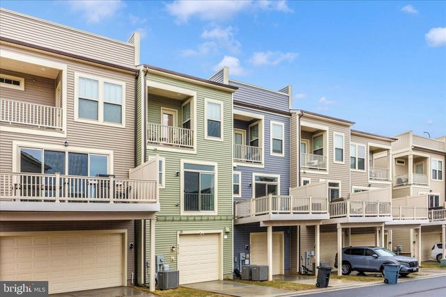 9018 SHADY PINES DR, Frederick, MD 21704