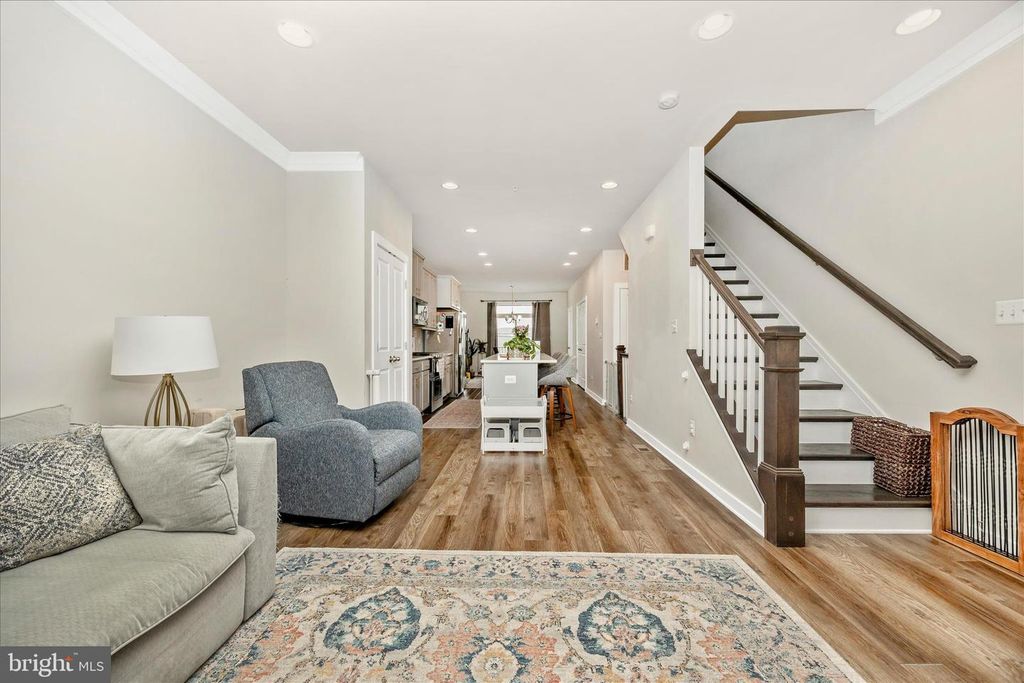 Image 14 of property listing at 9018 SHADY PINES DR, Frederick, MD 21704