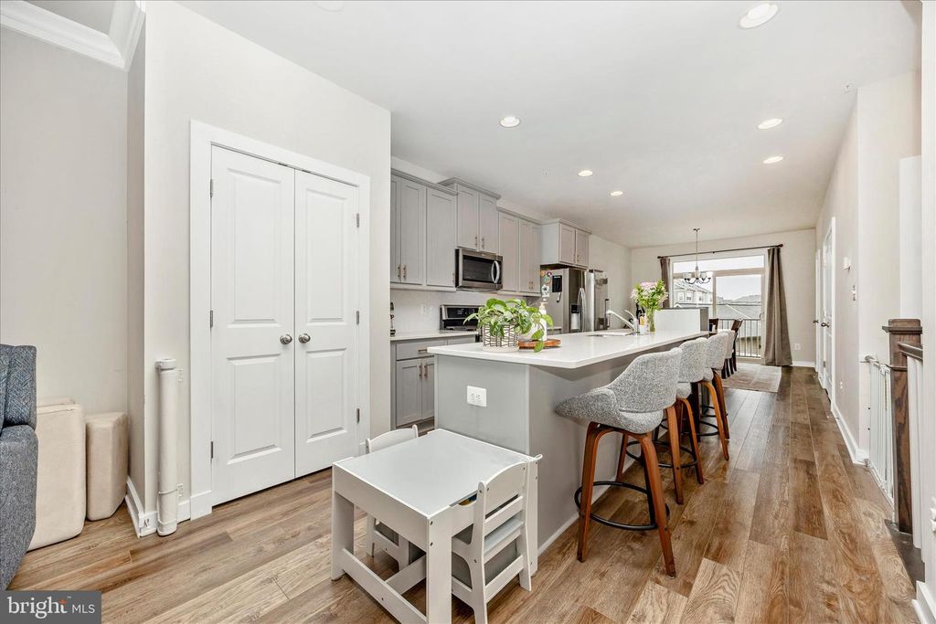 Image 21 of property listing at 9018 SHADY PINES DR, Frederick, MD 21704