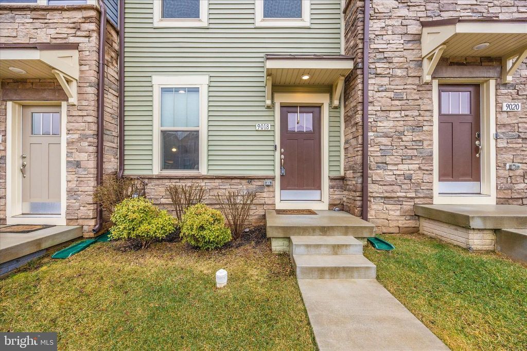 Image 3 of property listing at 9018 SHADY PINES DR, Frederick, MD 21704