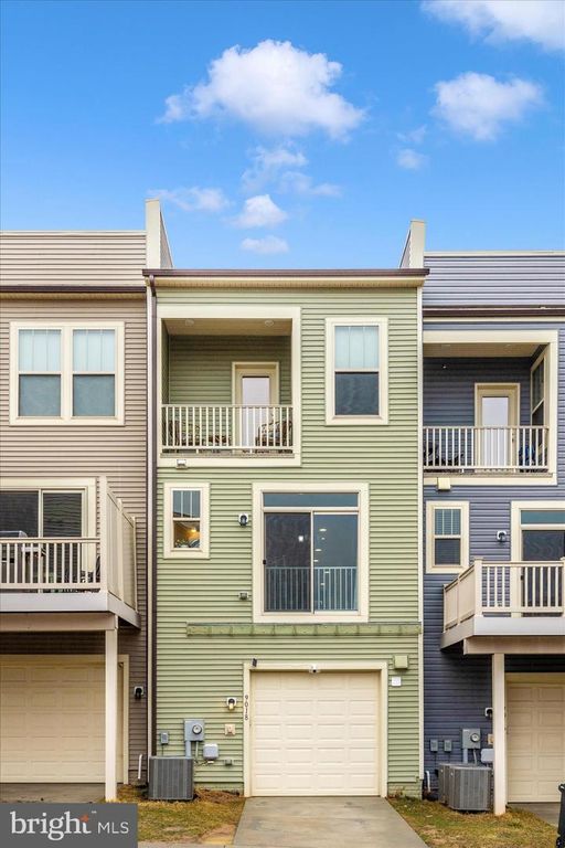 Image 41 of property listing at 9018 SHADY PINES DR, Frederick, MD 21704