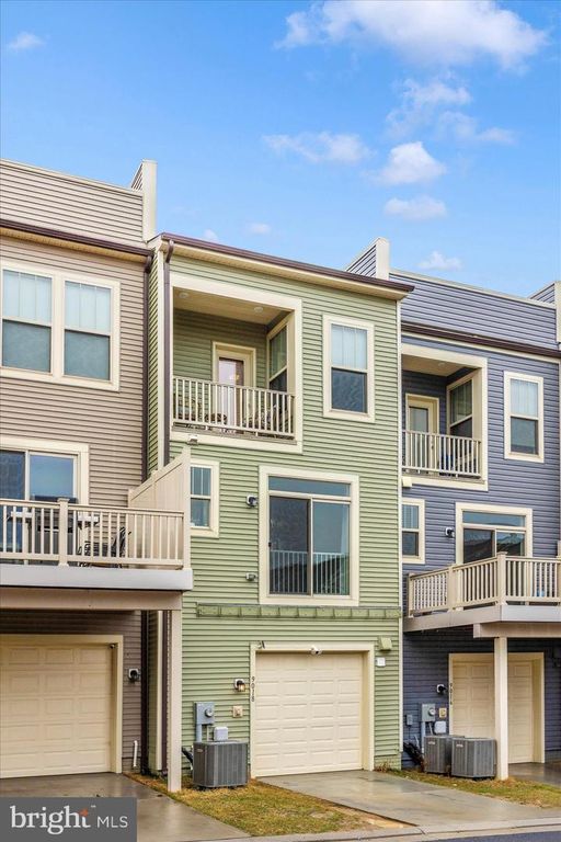 Image 43 of property listing at 9018 SHADY PINES DR, Frederick, MD 21704