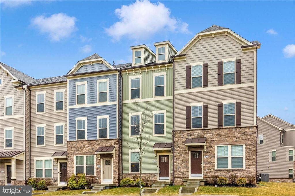 Image 50 of property listing at 9018 SHADY PINES DR, Frederick, MD 21704