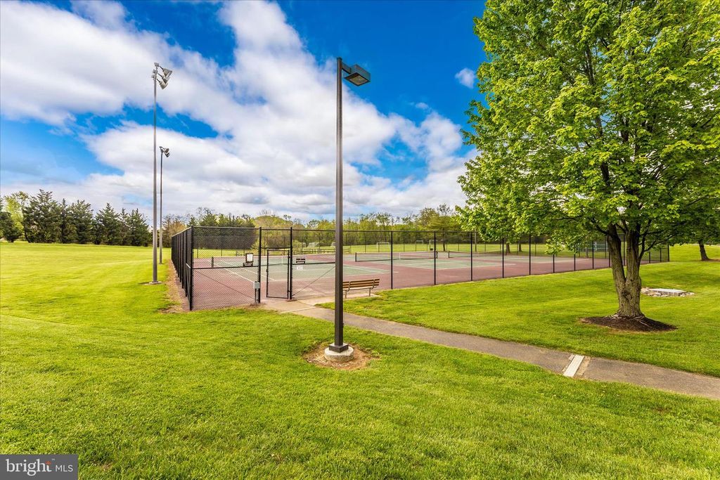 Image 63 of property listing at 9018 SHADY PINES DR, Frederick, MD 21704