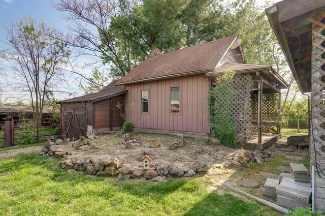 3751 W Farm Road 168, Springfield, MO 65807