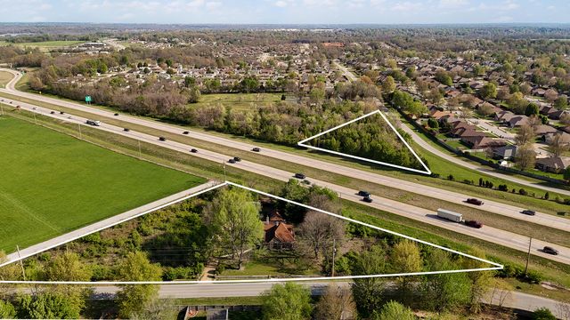 3751 W Farm Road 168, Springfield, MO 65807