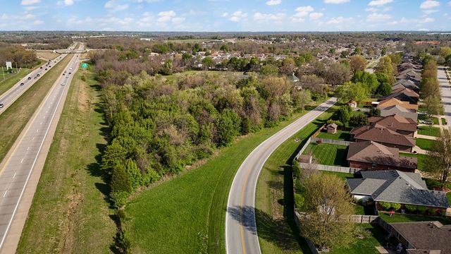 3751 W Farm Road 168, Springfield, MO 65807