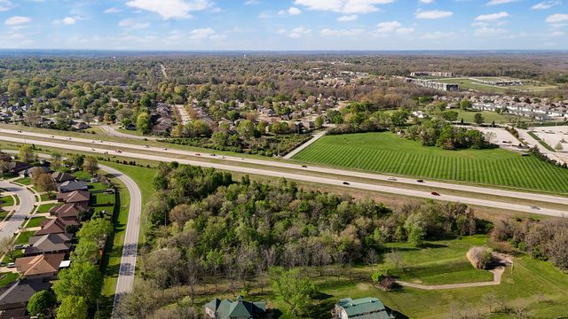 3751 W Farm Road 168, Springfield, MO 65807