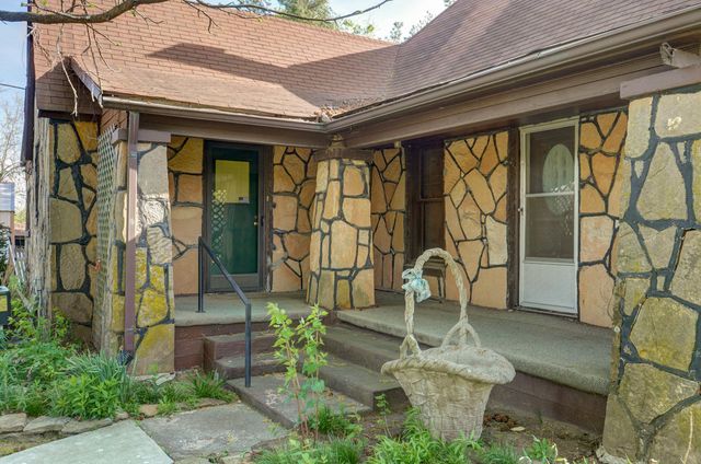 3751 W Farm Road 168, Springfield, MO 65807