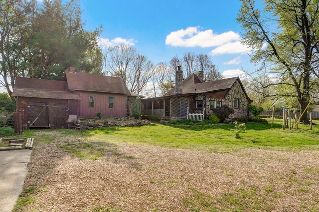 3751 W Farm Road 168, Springfield, MO 65807