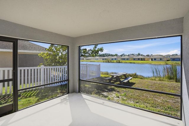 425 Seafoam Circle, Fort Pierce, FL 34945