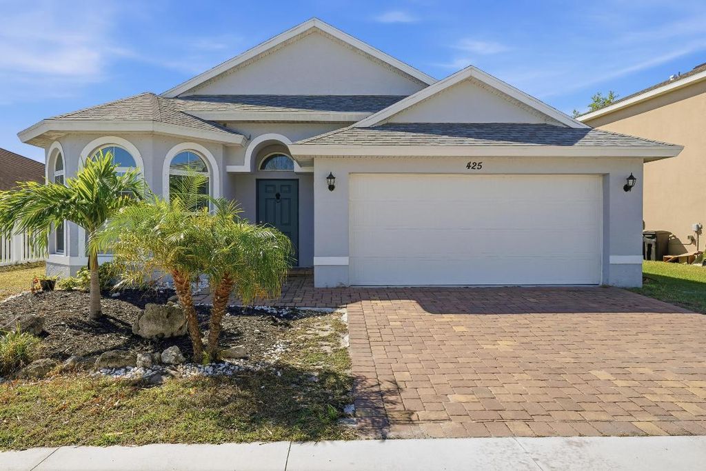 425 Seafoam Circle, Fort Pierce, FL 34945