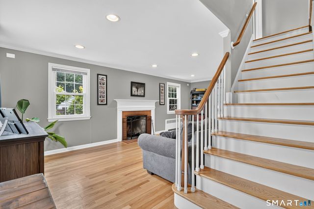 33 Brent Road, Manchester, CT 06042