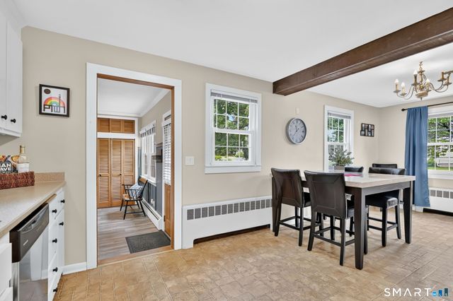 33 Brent Road, Manchester, CT 06042