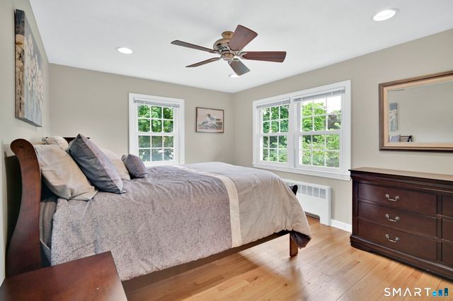 33 Brent Road, Manchester, CT 06042