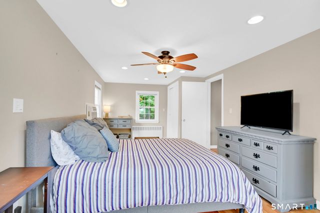 33 Brent Road, Manchester, CT 06042