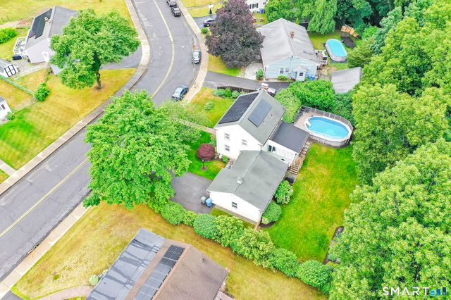 33 Brent Road, Manchester, CT 06042